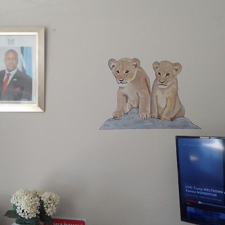 Birdville Bnb Guest House Gaborone Exteriör bild