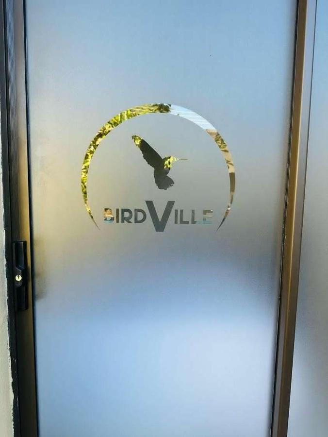 Birdville Bnb Guest House Gaborone Exteriör bild