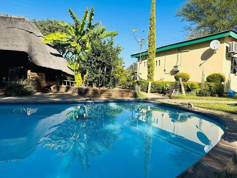 Birdville Bnb Guest House Gaborone Exteriör bild
