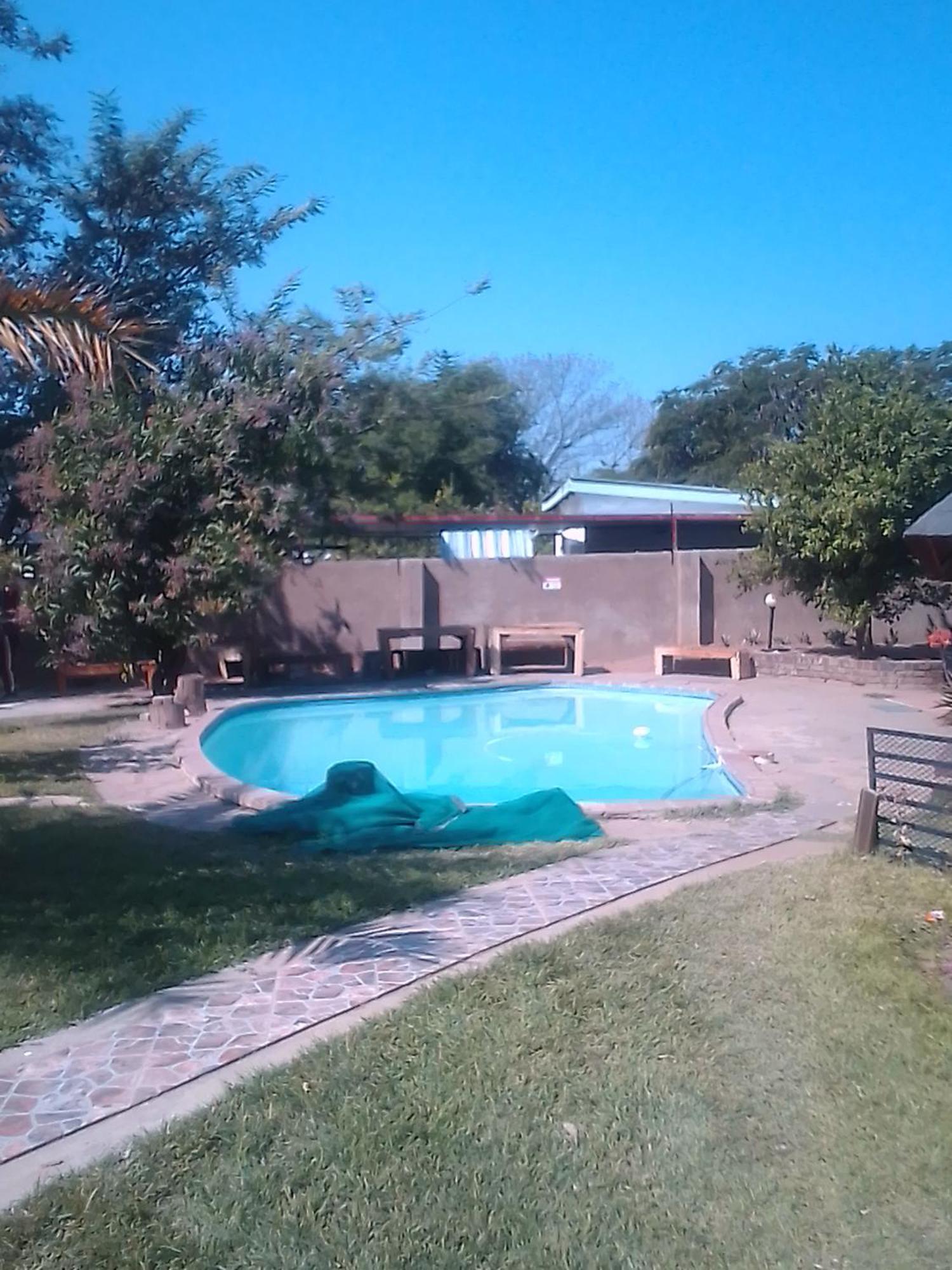 Birdville Bnb Guest House Gaborone Exteriör bild