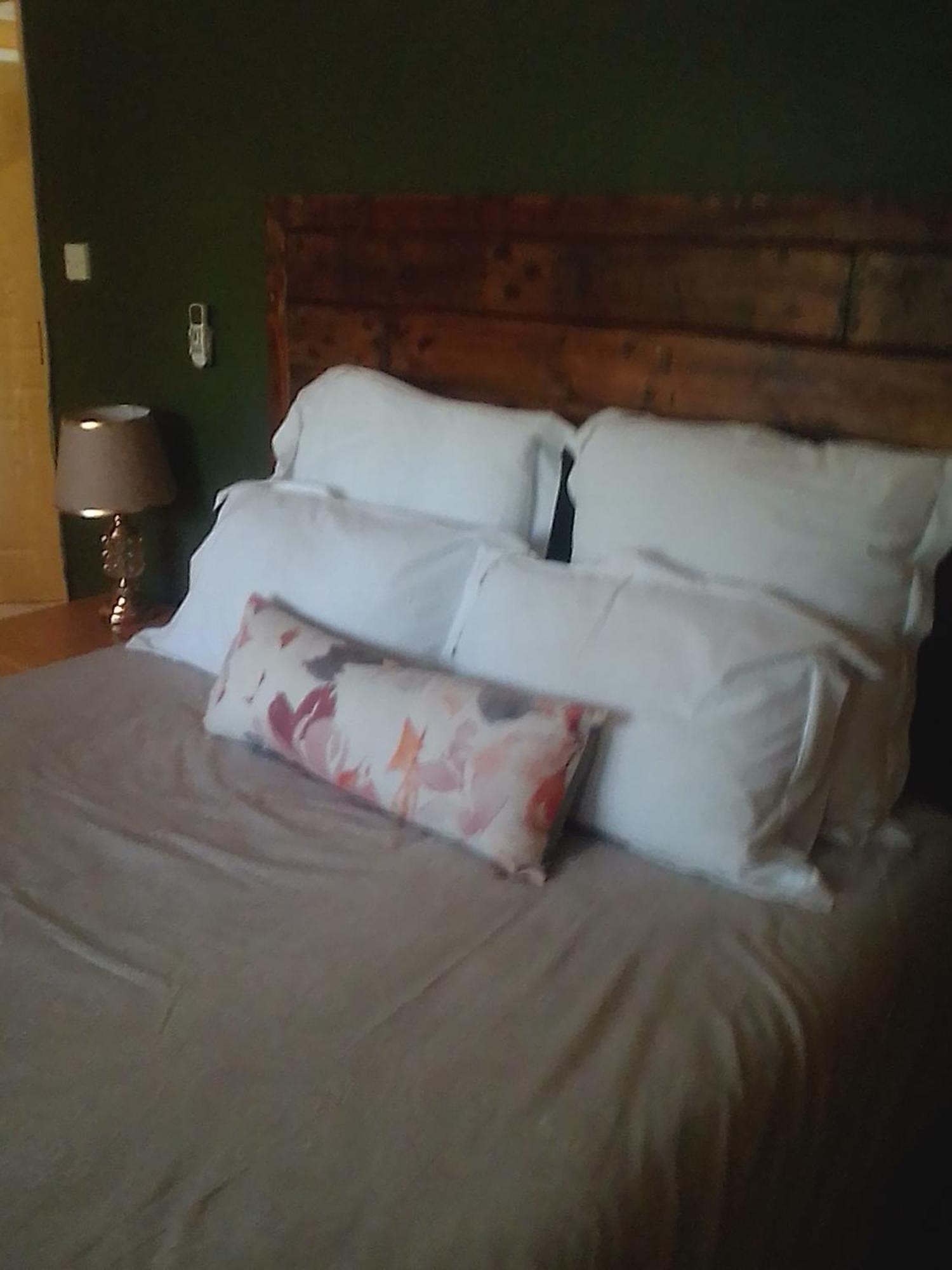 Birdville Bnb Guest House Gaborone Exteriör bild