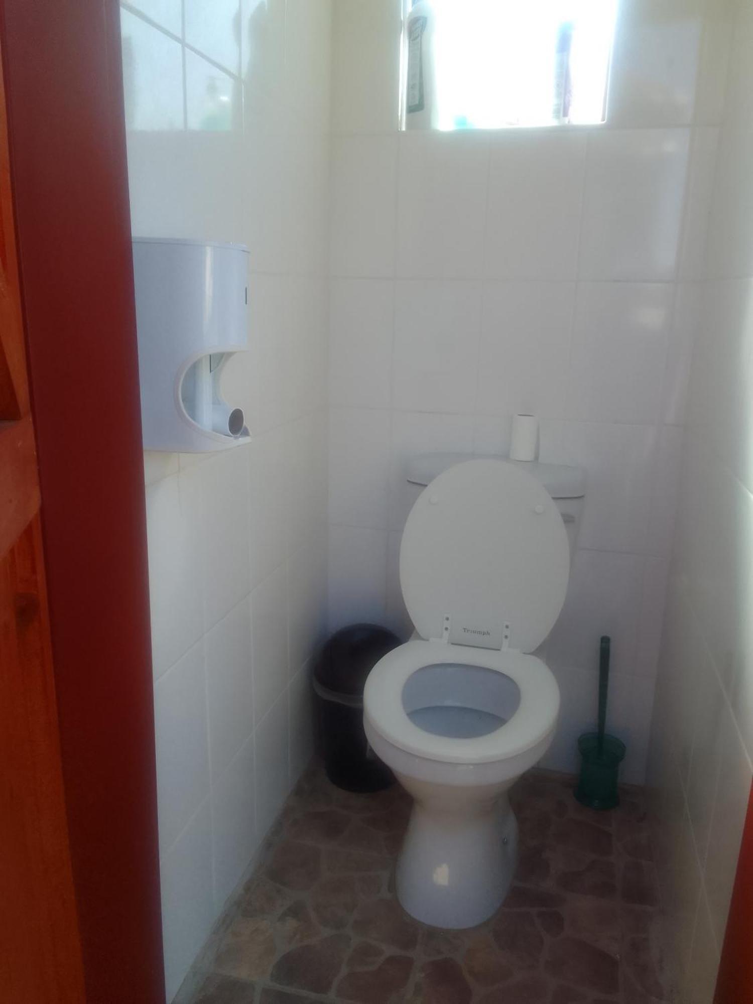 Birdville Bnb Guest House Gaborone Exteriör bild