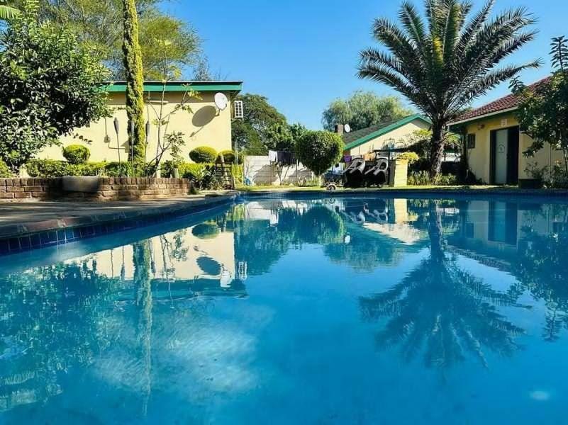 Birdville Bnb Guest House Gaborone Exteriör bild