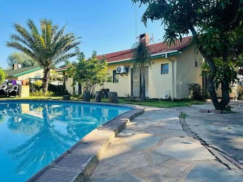 Birdville Bnb Guest House Gaborone Exteriör bild