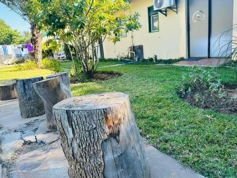 Birdville Bnb Guest House Gaborone Exteriör bild